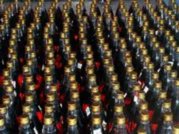 9 லட்சம் லிட்டர் பறிமுதல்