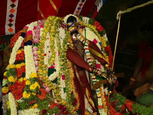 சிறப்பு பூஜைகள் 