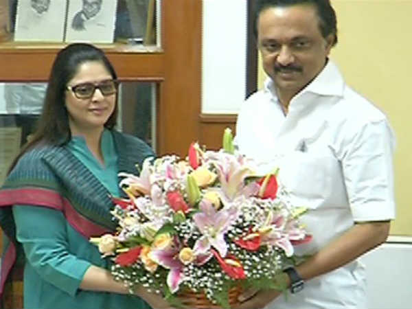 ஸ்டாலினுடன்.. 