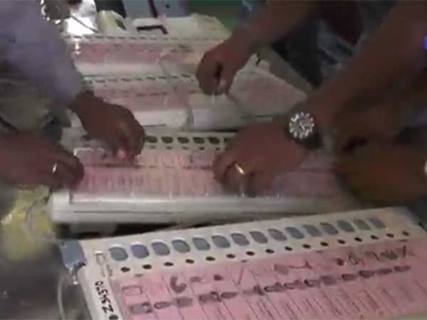 முறைகேடு செய்ய முடியும் 