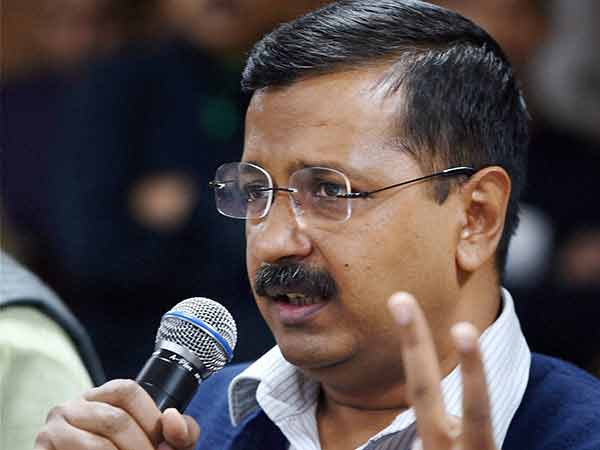 சிபிஐயில் புகார் 