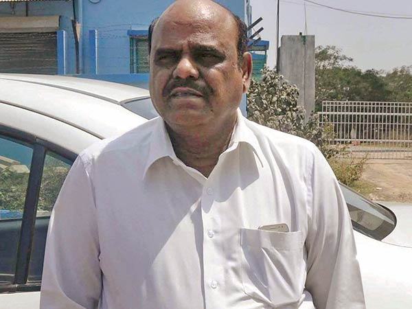 குடியரசுத் தலைவர் தலையிடனும்