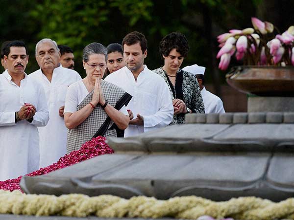 சோனியா, ராகுல் 