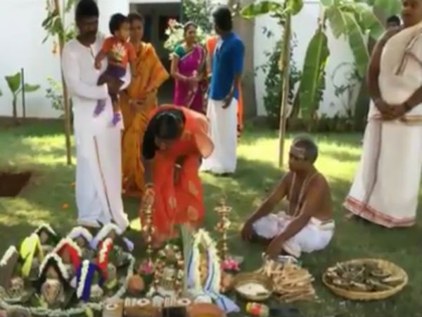 அன்னையும் தெய்வமும் ஒன்று 