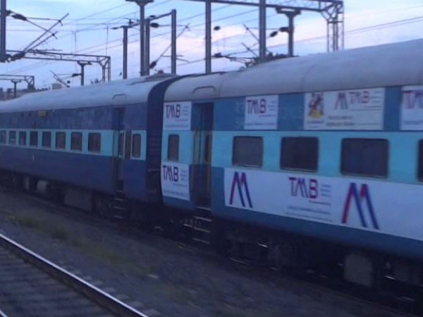 ஏசி இல்லாமல் அவதி ஏசி இல்லாமல் அவதி