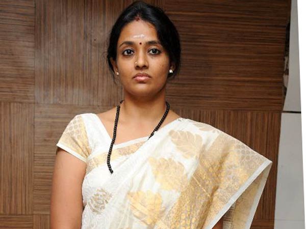 மிரட்டிய ரஞ்சிதா