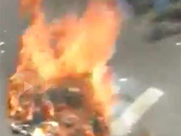 ரஜினி கொடும்பாவி எரிப்பு