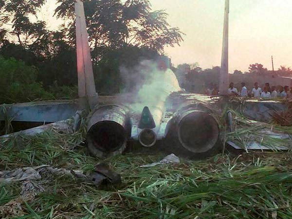 போரில் சிக்காமல் சேதம் போரில் சிக்காமல் சேதம்