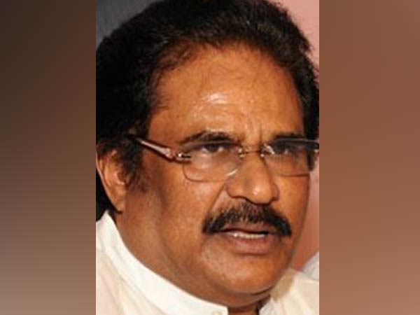 அதிமுகவை உடைப்பு