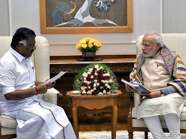 அரசியல் அநாதைகள் 