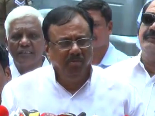 சட்டை இல்லை 