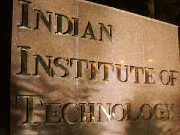 ஐஐடி டீனிடம் புகார் 