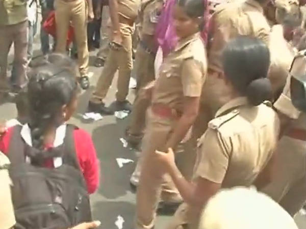 ஐஐடி முற்றுகை 