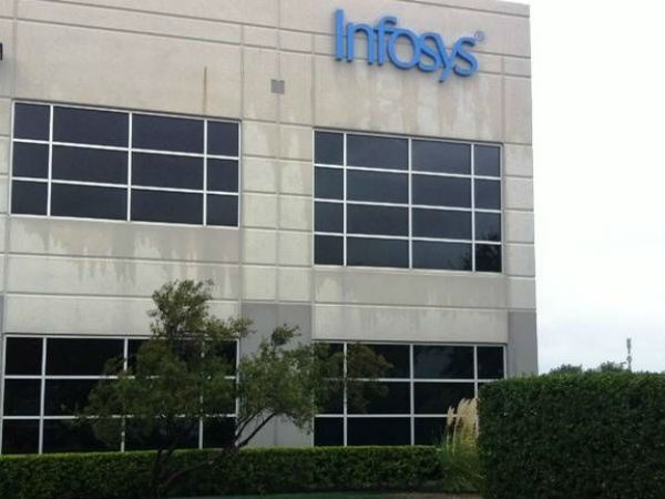 Infosys recruiting ten thousand Americans
