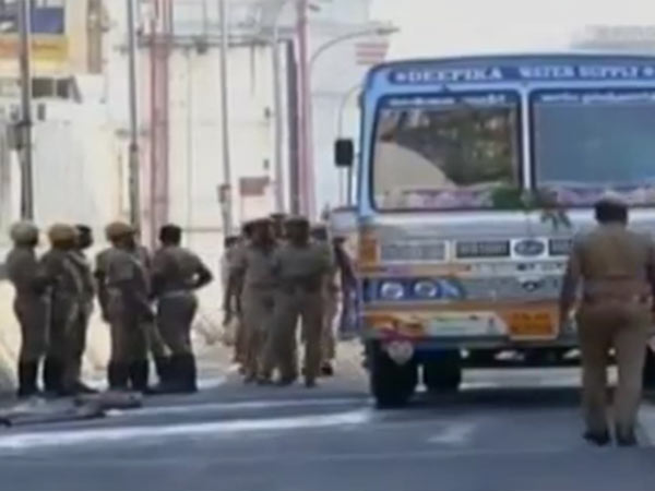 போக்குவரத்து துண்டிப்பு