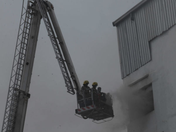 36 மணி நேர போராட்டம் 