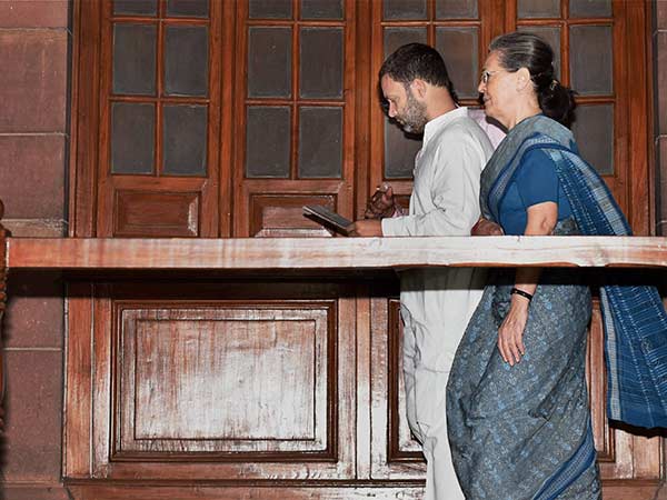 சோனியா 5 - ராகுல் 11