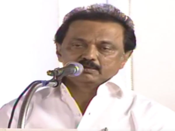 நாங்க சொல்றததான் அவரும்.. நாங்க சொல்றததான் அவரும்..