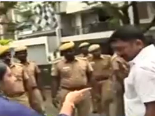 கார் டிரைவருக்கு பொதுச் செயலாளர் பதவியா 