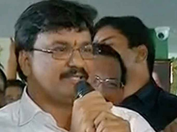 10 லட்சத்தால் வந்த வினை 