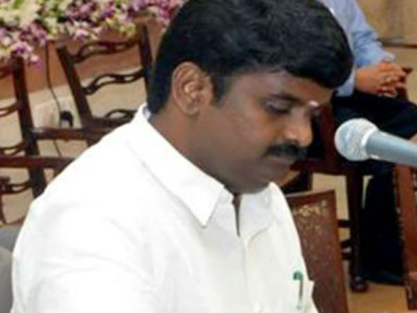 மத்திய அரசு பறித்து விட்டது மத்திய அரசு பறித்து விட்டது