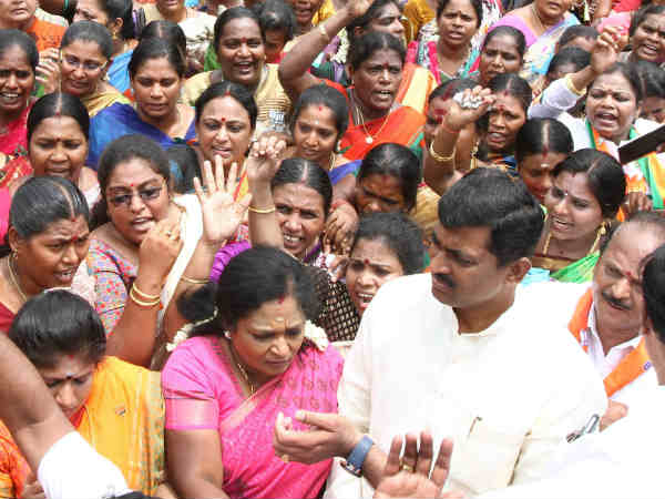 தலைமை செயலகம் நோக்கி... 