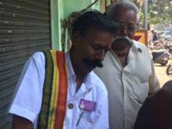 நான் ஜனாதிபதி - என் மனைவி துணை ஜனாதிபதி!