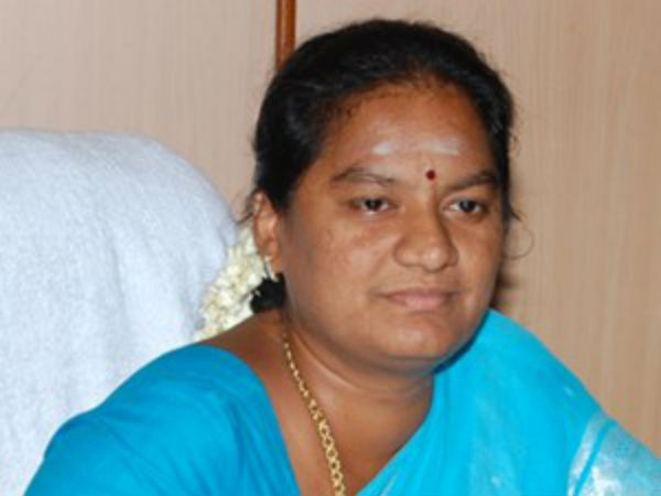 தேர்தல் ஆணைய முடிவுக்காக வெயிட்டிங் 