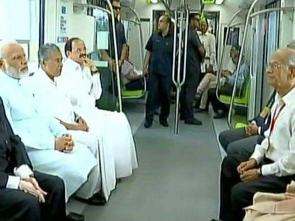 கொச்சி மெட்ரோ ரயில் கண்ட முதல்வர்கள் 