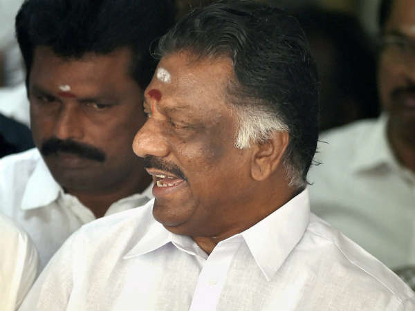 உதவி செய்த ஓபிஎஸ் 