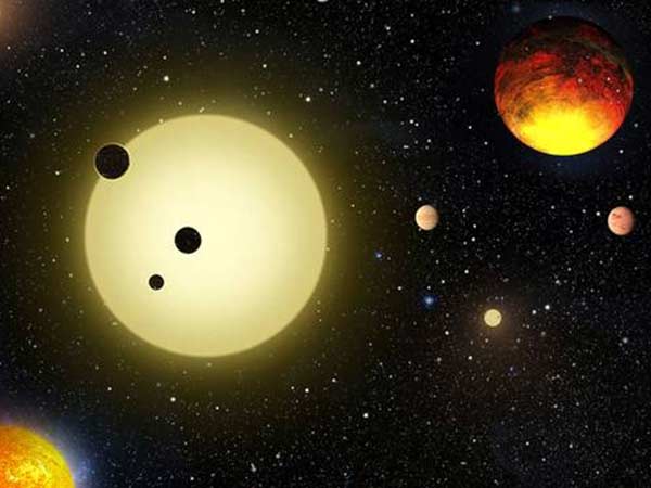 நாம் தனியாக இல்லை