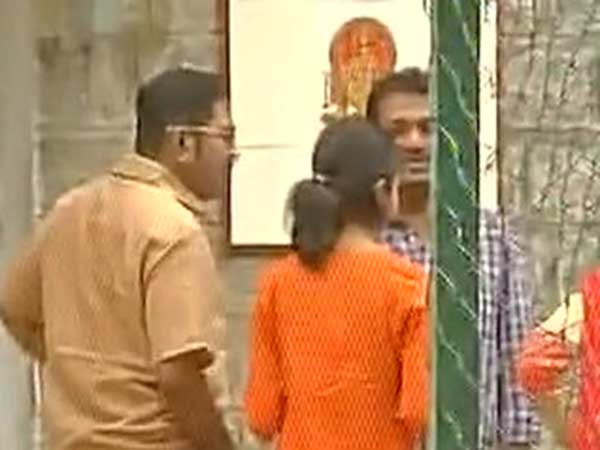 சசிகலாவை சந்தித்த தினகரன்