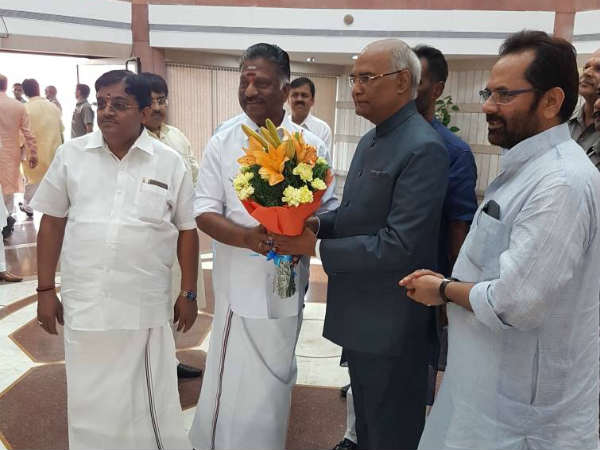  அதிமுக நேற்று முடிவு 