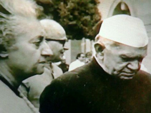  தேர்தலில் போட்டியிடத் தடை 