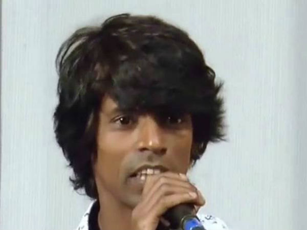 போலீஸில் புகார்