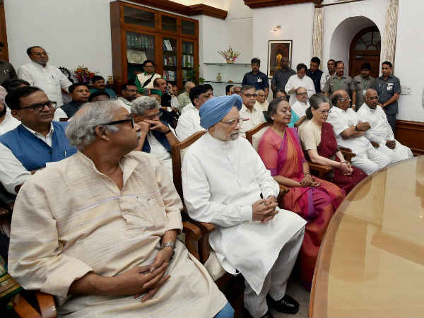 எதிர்க்கட்சித் தலைவர்கள் பங்கேற்பு 