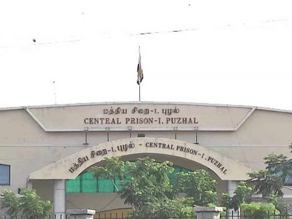 புழல் சிறையில் அடைப்பு