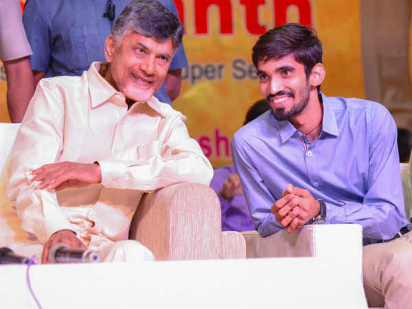 கிடாம்பி ஸ்ரீகாந்துக்கு பாராட்டு 