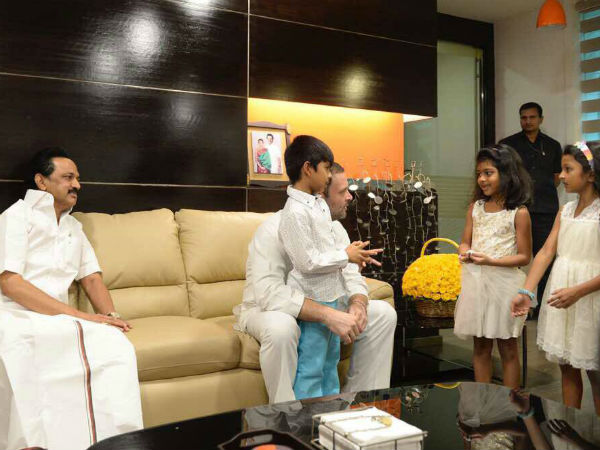 Rahul Gandhi visits Stalin house 