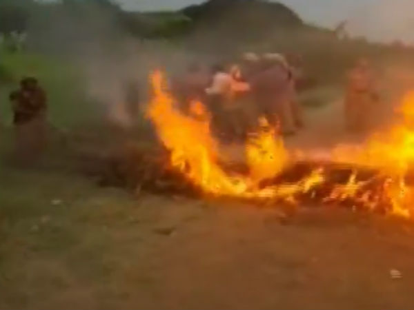 கலவரம் வரும்னு நினைக்கலையே கலவரம் வரும்னு நினைக்கலையே