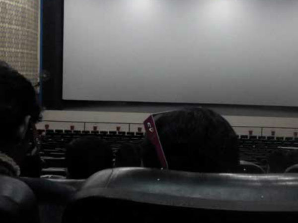 வெறிச்சோடிய மால்கள் 