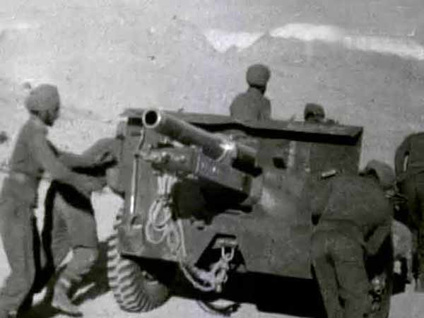 தீரத்துடன் போரிட்ட வீரர்கள்