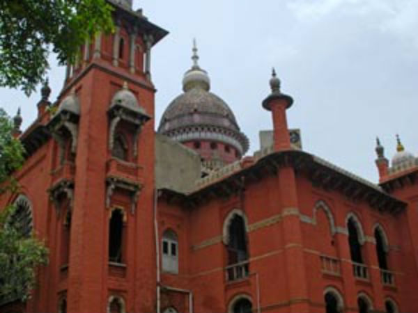 சமூக ஆர்வலர் வழக்கு சமூக ஆர்வலர் வழக்கு