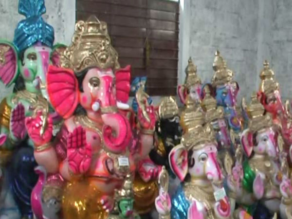 வண்ண வண்ண விநாயகர்கள் 