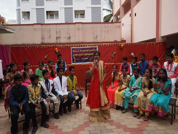 students Neeya Naana program at karaikudi school