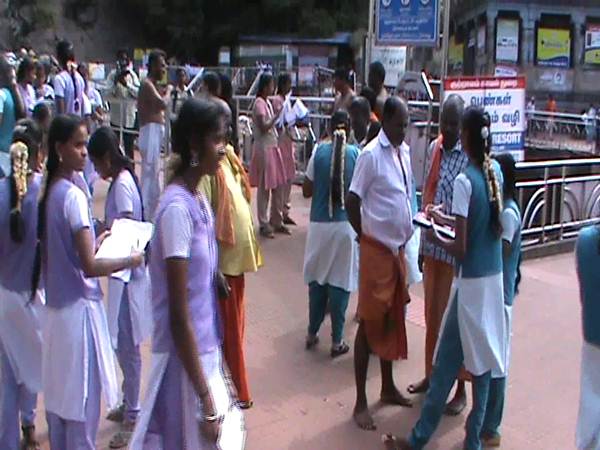 Travelers have given opinion for kutralam