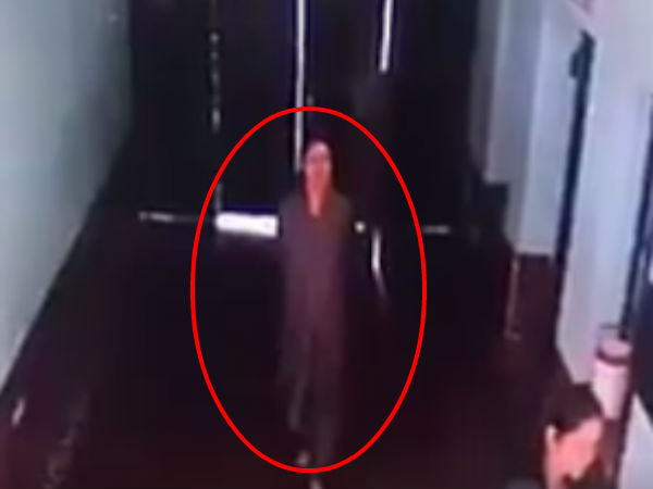  லஞ்சம் கொடுத்த சசிகலா 