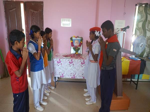  kamarajar birthday celebrated in Karaikudi school