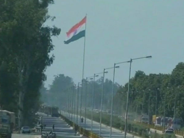 Now Pakistan will hoist 400 feet tall flag at Wagah 