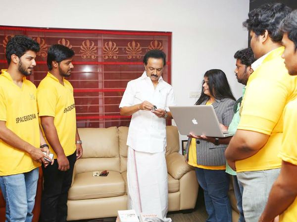 MK stalin greets tamilnadu students who designed the world smallest satellite 